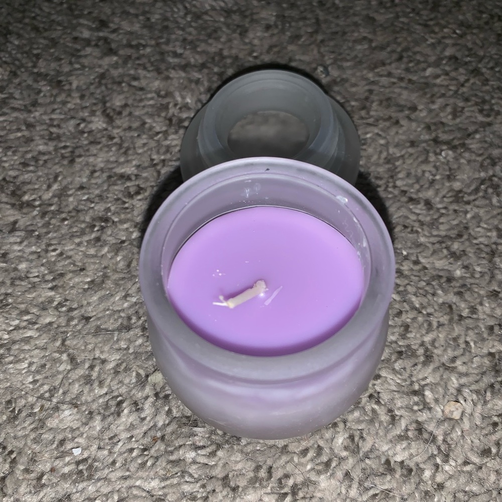 Beautiful Frosted Glass Candle Lilac Blossom Scent